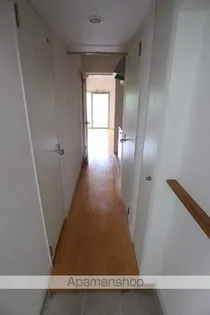 サヴォイザ・リバーテラス【8階】の玄関