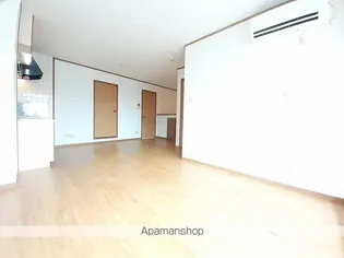 カラジューム雅A【2階】の居間