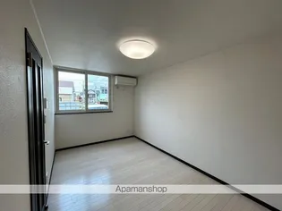 LIS COURT【1階】の居間