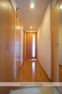 レジディア博多東【10階】の玄関