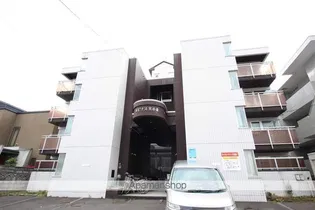 ルピナス宮の森の画像