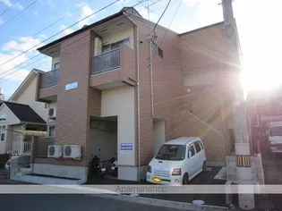 ファミリール山手【2階】の外観