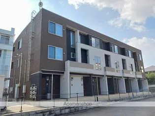 愛媛県新居浜市泉宮町【アパート】の外観