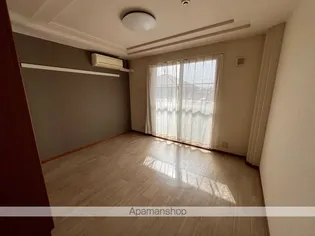 サン・ヴェルディ 東雲【2階】の居間