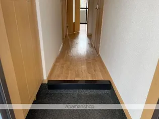 グリーンヒルズⅡ【1階】の玄関