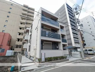 シャルルーズ【2階】の外観