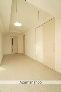 メインステージ三ノ輪WEST【703号室号室】の居間