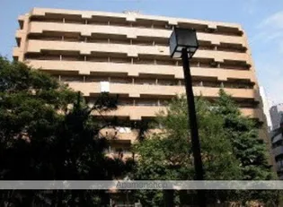ライオンズマンション新宿東公園【3階】の外観
