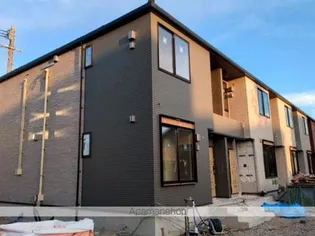 ローレル B【1階】の外観