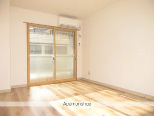 SKマンション【306号室】の居間