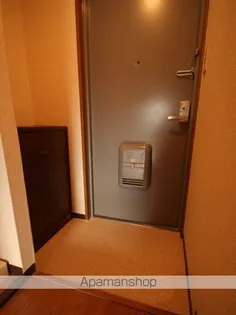 ベル蛍池【1階】の玄関