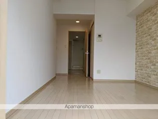 ディオレクレスト東心斎橋【3階】の居間