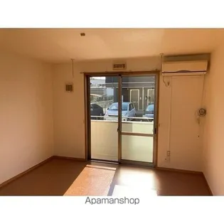 パナ・プロヴァンスT【1階】の居間