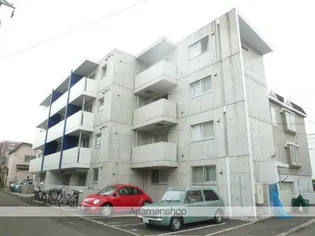MANY'S COURTの画像
