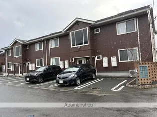 メゾン・クレシアA【1階】の外観