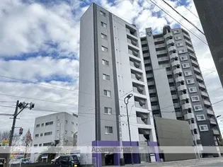 CROSS HALL 慶徳の画像