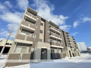 ファーストレジデンス【3階】の外観