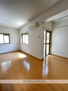 グランパレス日出町【102号室】の内装