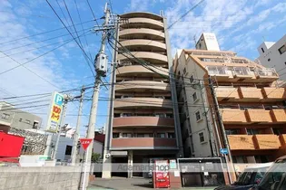 ラフォーレ西公園【2階】の外観
