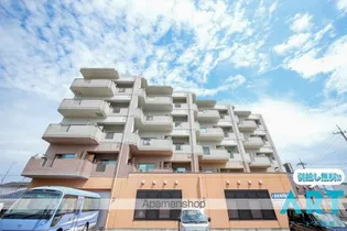 駅前マンション田窪の画像