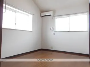 BEE アムール【2階】の居間