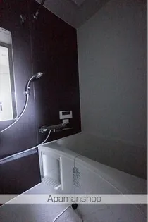 メゾンソレイユ名駅西【2階】の風呂