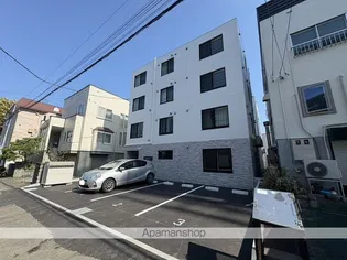FIRST LEBEN桑園の画像