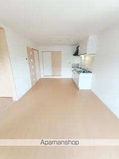 シャトレー ポワリエ A【2階】の居間