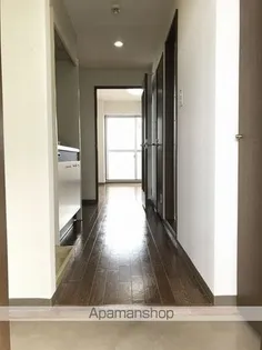 フォレストヒル小松島【2階】の玄関