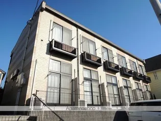 レオパレスワールド中和倉【1階】の外観