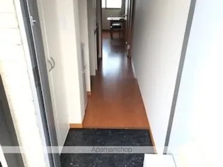 レオパレスロハス C【205号室】の玄関