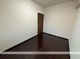 アイランドガーデン多田【302号室】の内装