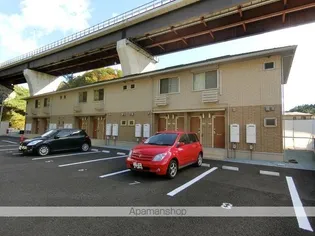 フォレスト上野山【2階】の外観