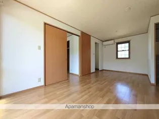 ソレジオ桜【1階】の居間