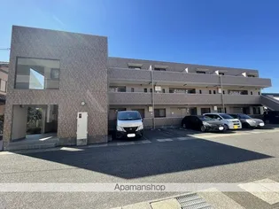 ファミーユ緑が丘B棟【2階】の外観