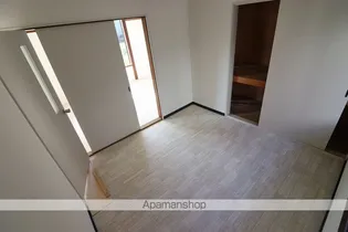 第5ロイヤルマンション【102号室】の内装