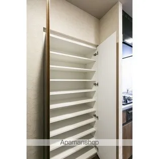 シェル中野弥生町【9階】の内装