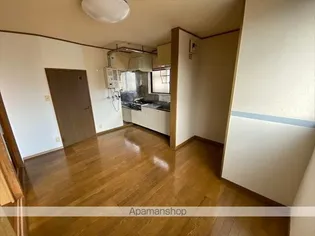 コーポサトウC棟【16号室】の居間