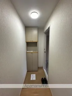 ジョイフル中之庄【B201号室】の玄関