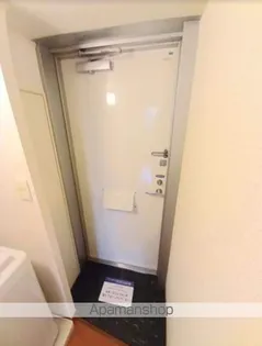 レオパレス森【1階】の玄関