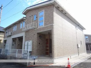 カーサ アルベロディピノA【1階】の外観