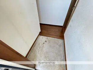 マリーナハイツ【203号室】の玄関