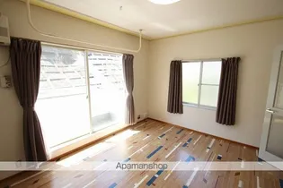 アップル咲田【2階】の居間