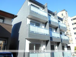 リブリ・ヴィータ【2階】の外観