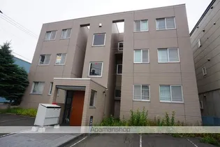 PLUMCOURTの画像