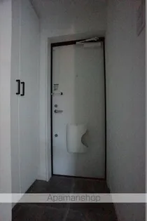 メゾンソレイユ名駅西【303号室】の玄関