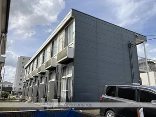 レオパレスクリーム館【2階】の外観