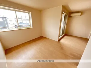 グランシャリオⅡ【203号室】の居間