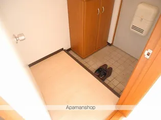 リヴィエール412D【3階】の玄関