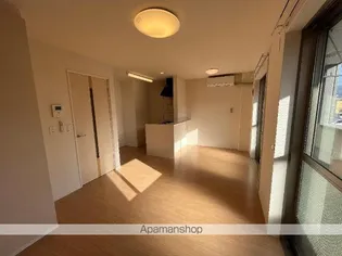 ウィング東合川【2階】の内装